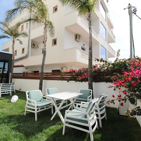 קסאמיל Valmar Hotel מראה חיצוני תמונה